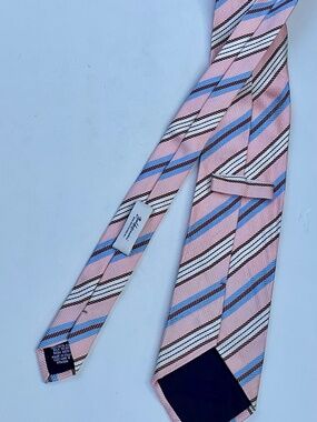 Baldassarini by HUGO BOSS lovely pink striped all Silk tie made in Italy 🇮🇹